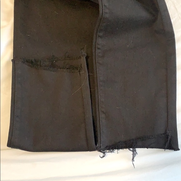 Uniqlo Skinny Jeans - Picture 3 of 4